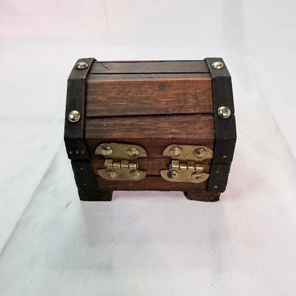 Vintage Wooden Treasure Chest Mini Jewelry Box Trinket Trunk Blue Velvet‎ Lining